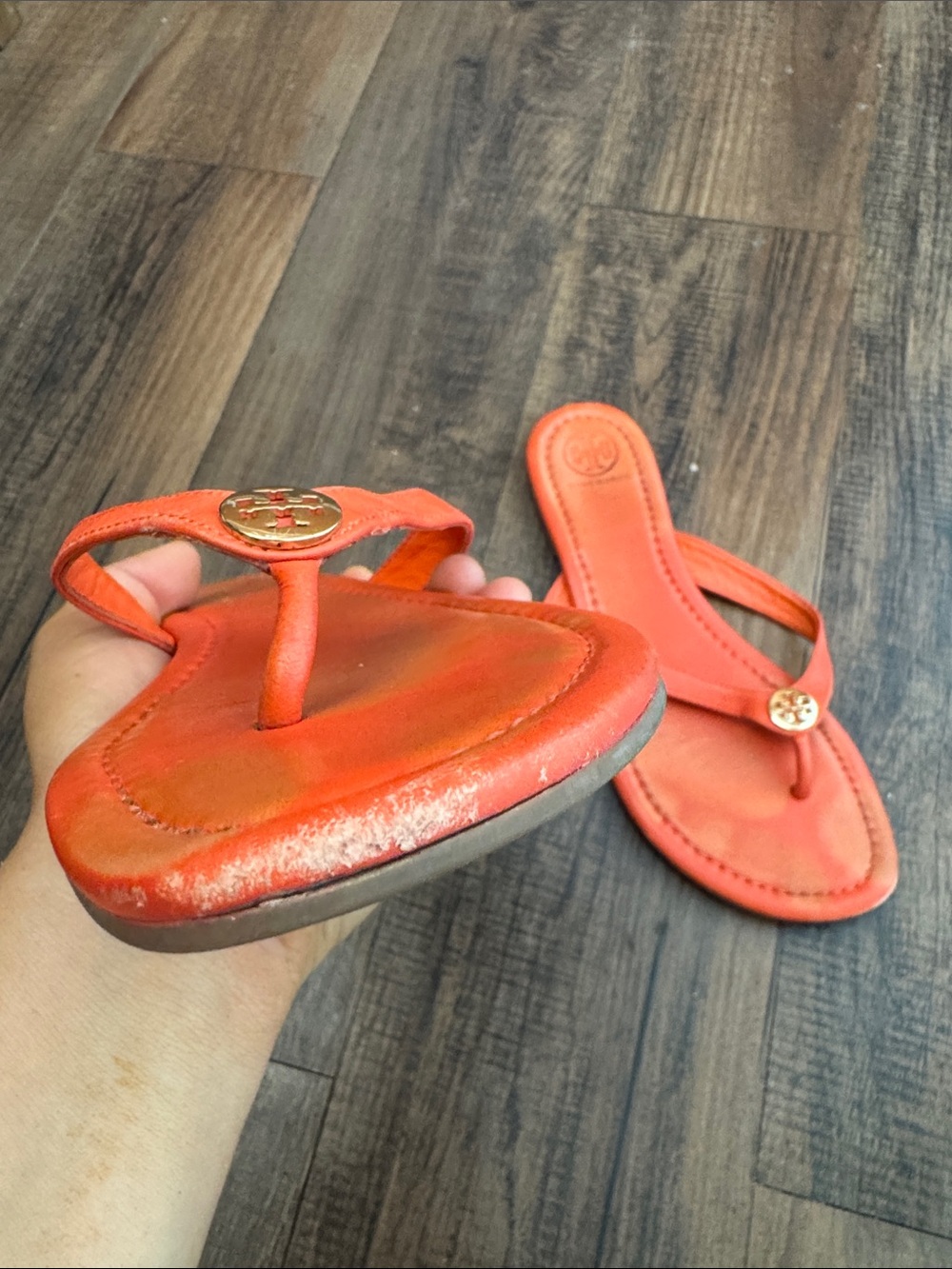 Tory Burch Orange Leather Logo Thong Sandals - Picture 14 of 15